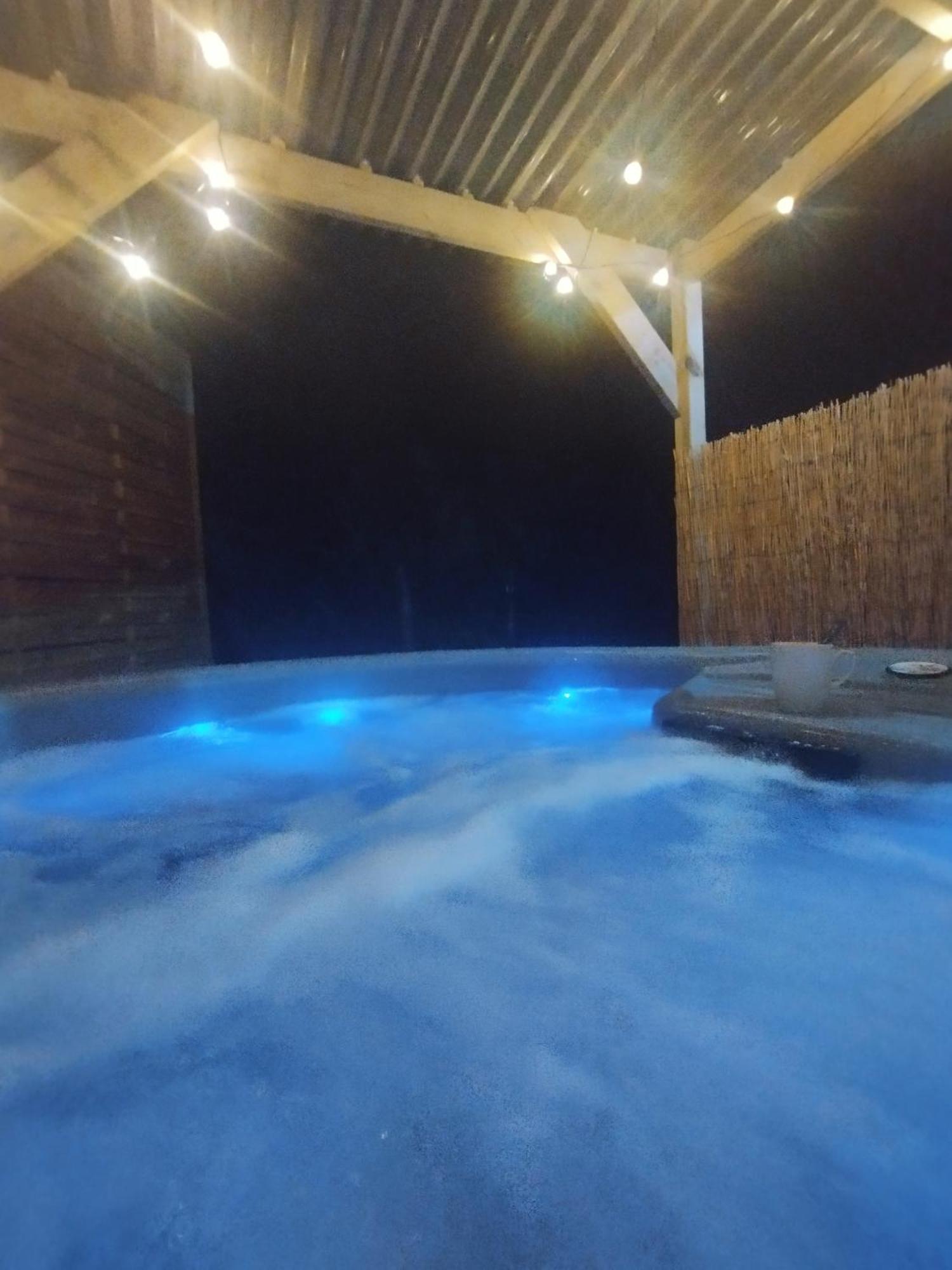 Jolie Maison Au Calme Et Proche Avec En Option Holiday home *